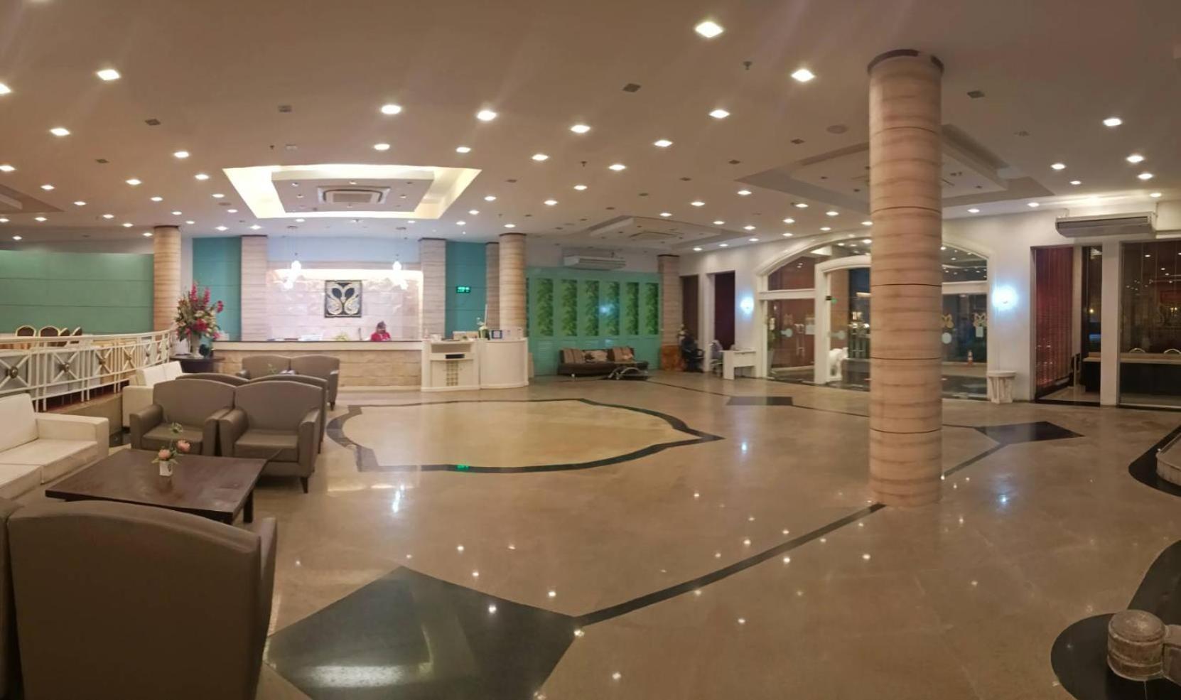 Mayflower Grande Hotel Phitszanulok Kültér fotó