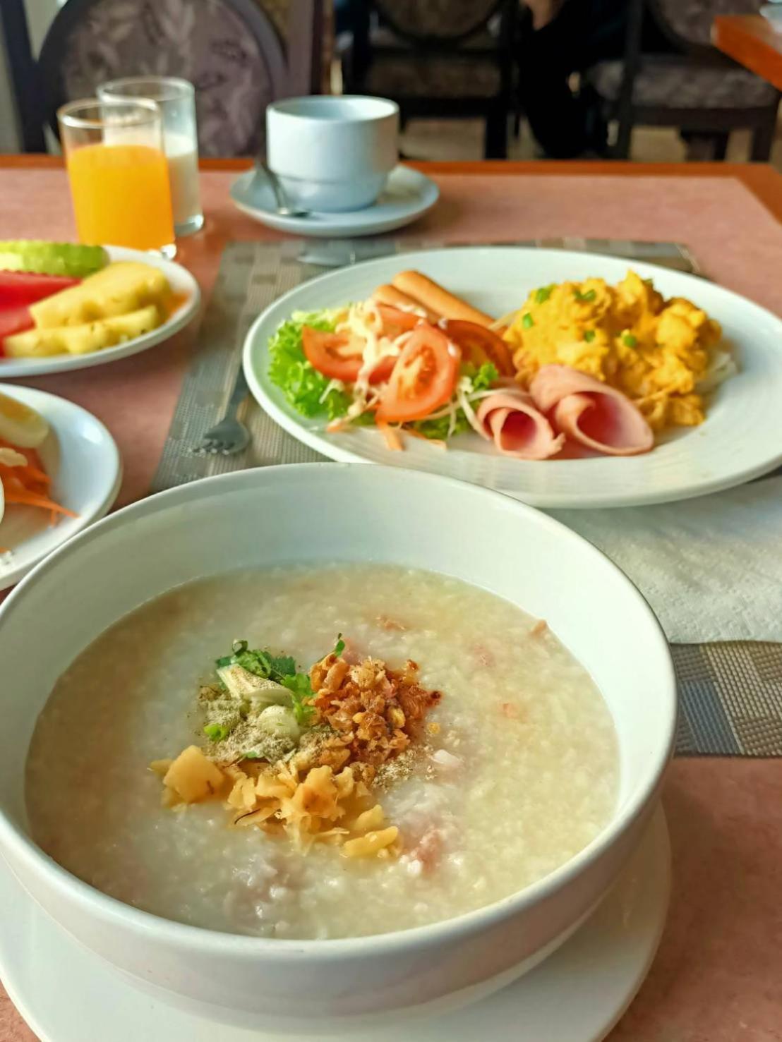 Mayflower Grande Hotel Phitszanulok Kültér fotó