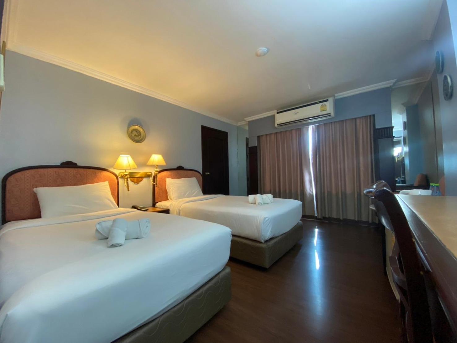 Mayflower Grande Hotel Phitszanulok Kültér fotó