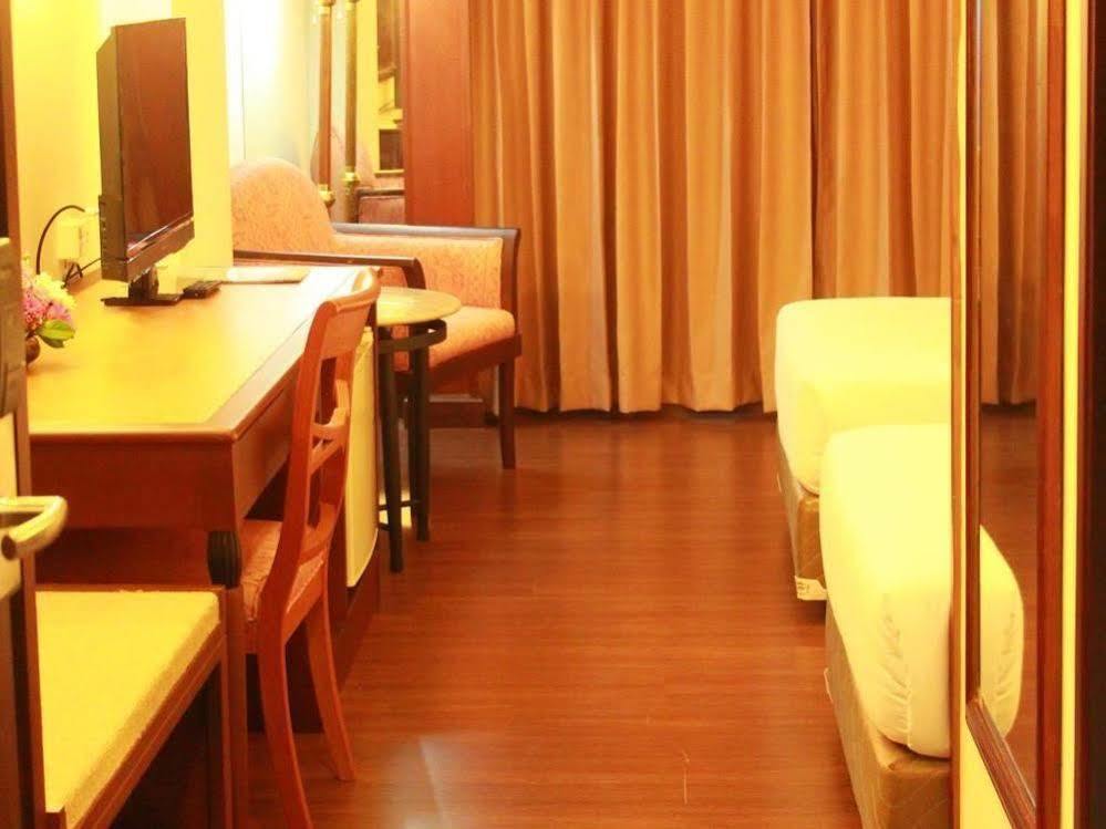 Mayflower Grande Hotel Phitszanulok Kültér fotó